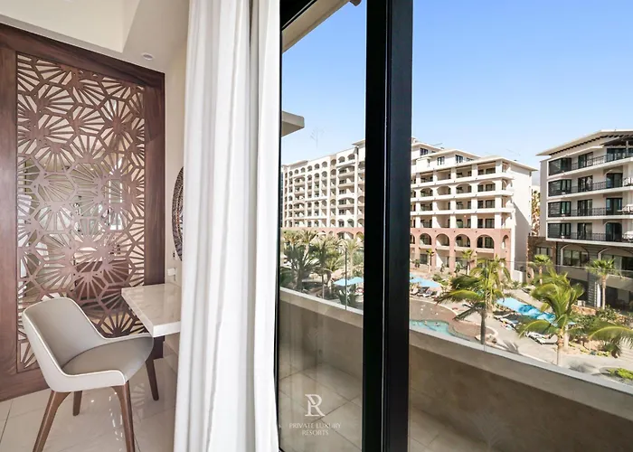 Two Bedroom Ocean-front - La Valencia Resort *