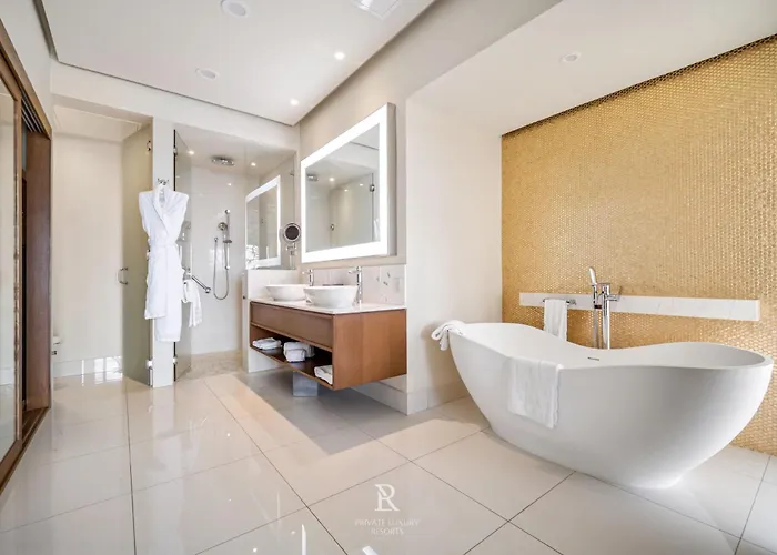 Two Bedroom Ocean-front - La Valencia Resort Cabo San Lucas