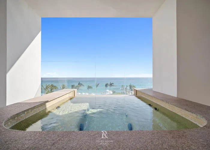 Two Bedroom Ocean-front - La Valencia