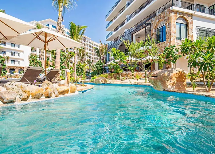 Two Bedroom Ocean-front - La Valencia