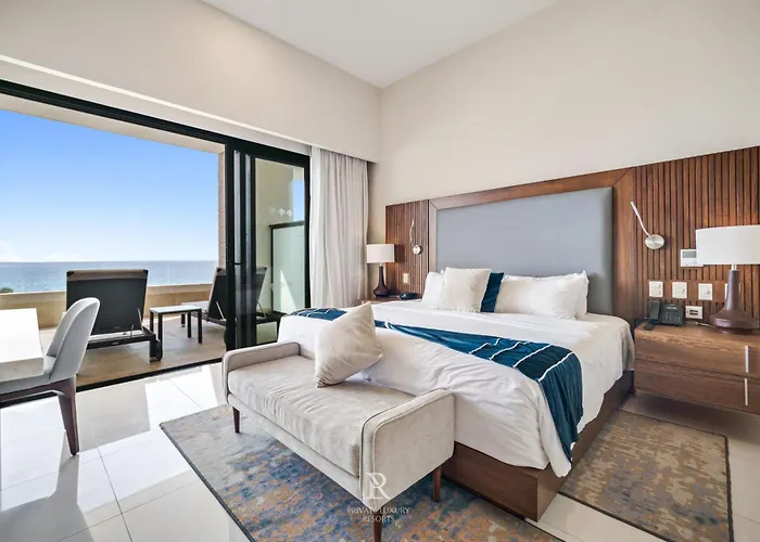 Resort Two Bedroom Ocean-front - La Valencia *