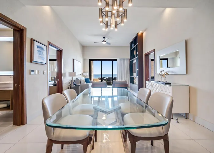 Two Bedroom Ocean-front - La Valencia Resort